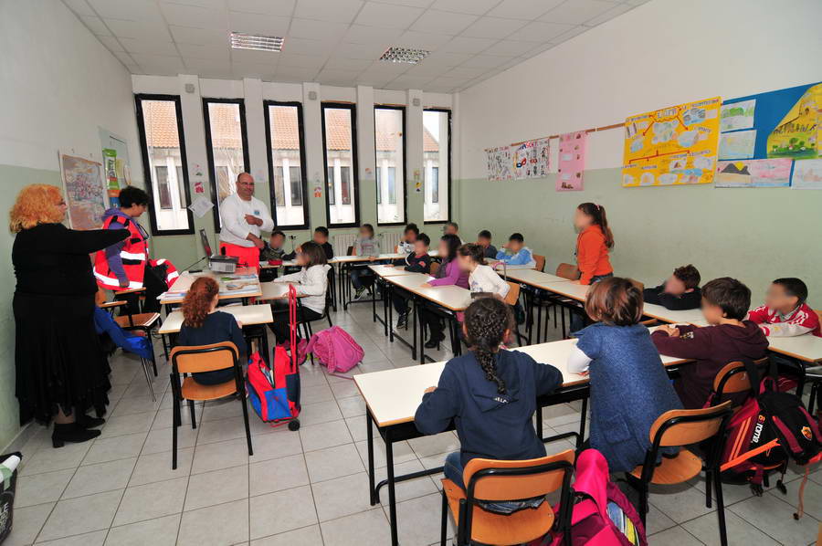 ARES 118 a Scuola!